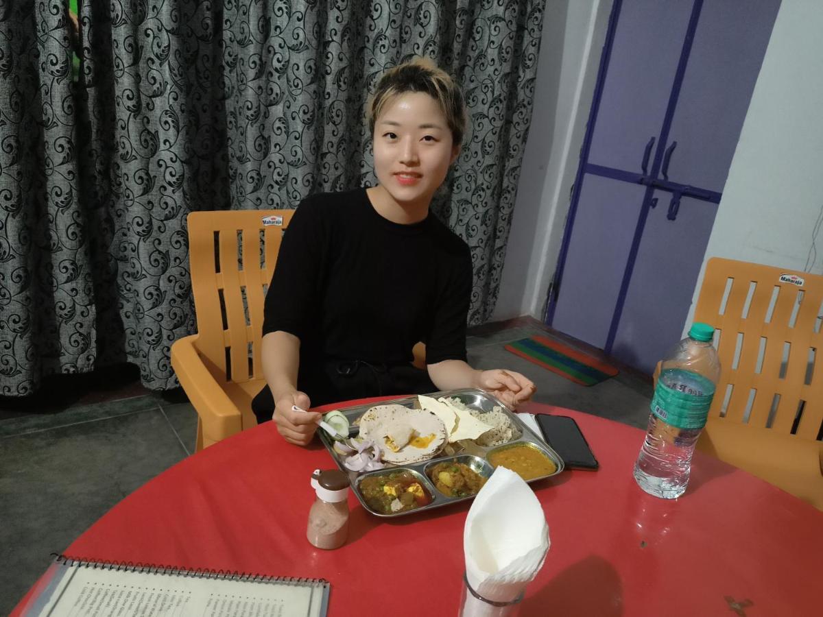 Khajuraho Dreams Homestay Ngoại thất bức ảnh